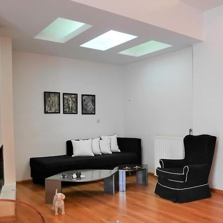 Cosy Apartment In The Heart Of City Centre Iraklion Buitenkant foto
